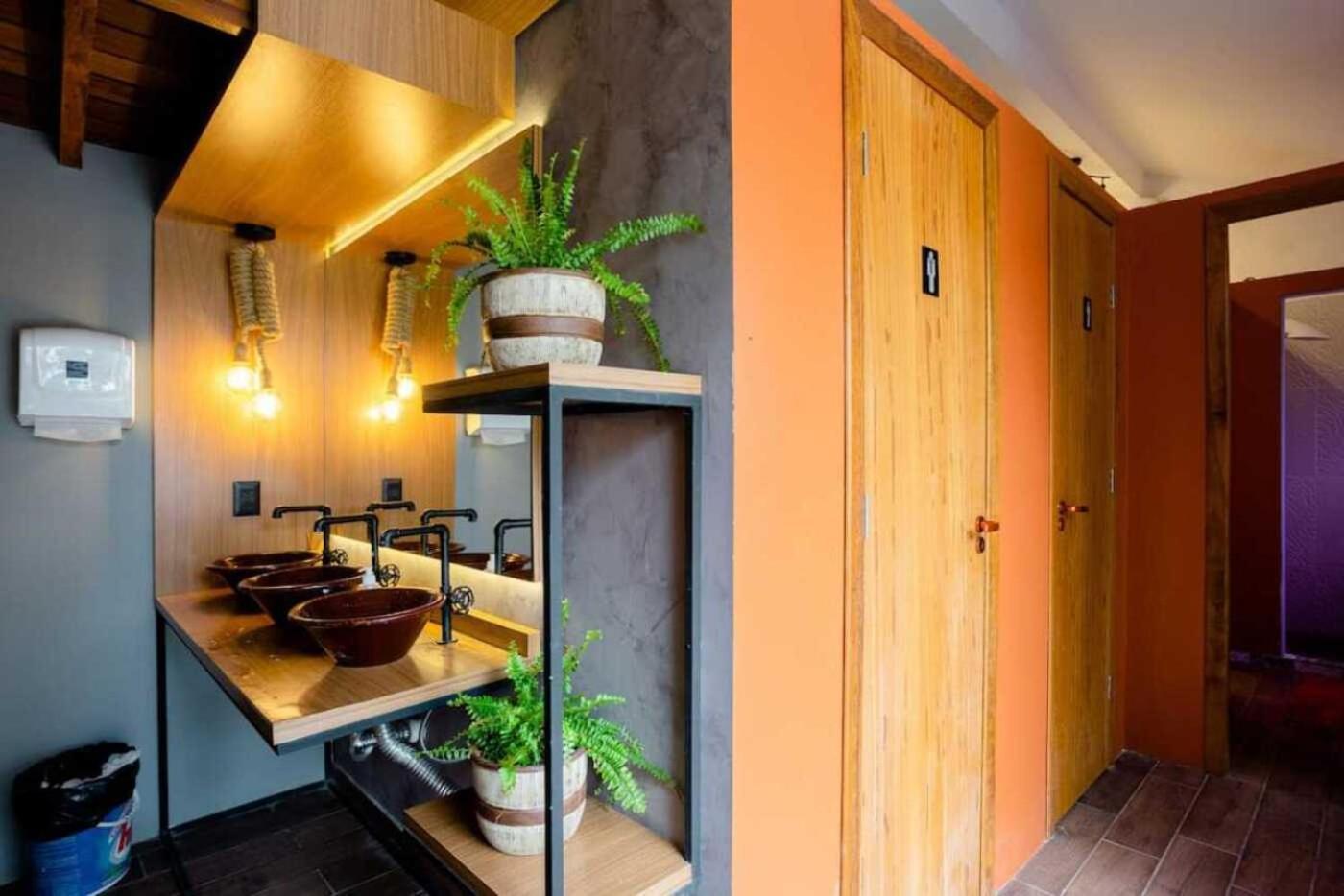 Nomades Vibe Da Ilha - Adventure Hostels & Coworking Florianópolis Dış mekan fotoğraf